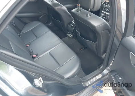 2013 Mercedes-Benz C 300 Sport 4Matic z USA, uszkodzony, nr VIN WDDGF8AB5DR259408